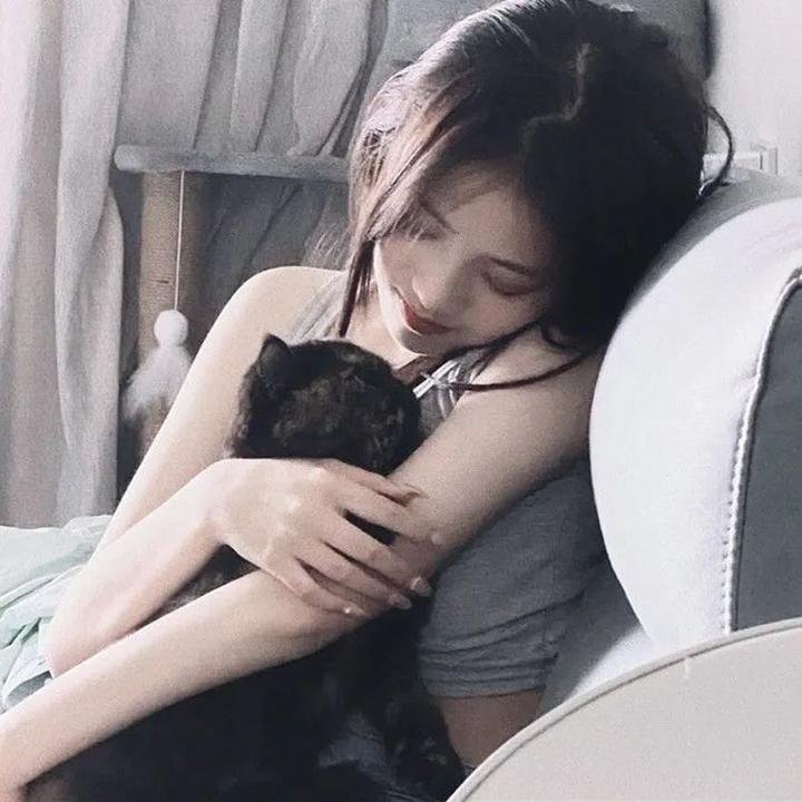 活在暗下